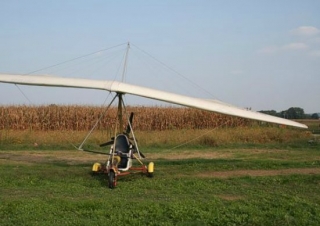 Fliegen in einem motorisierten Hängegleiter